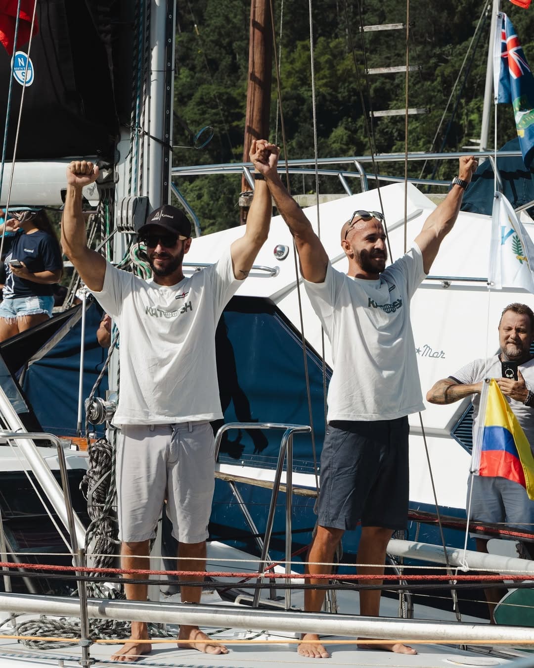 De volta ao Brasil irmãos completam volta ao mundo no Veleiro Katoosh após 7 anos